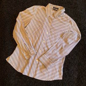 Women’s Black/White Foxcroft Fitted Shirt Size 10